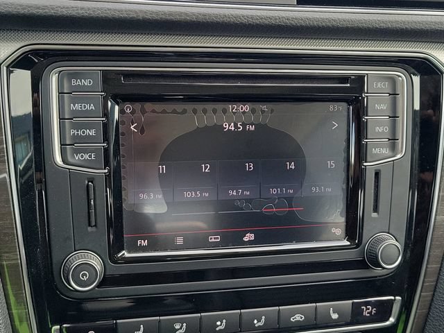 Used 2017 Volkswagen Passat 1.8T SEL Premium FWD image 25