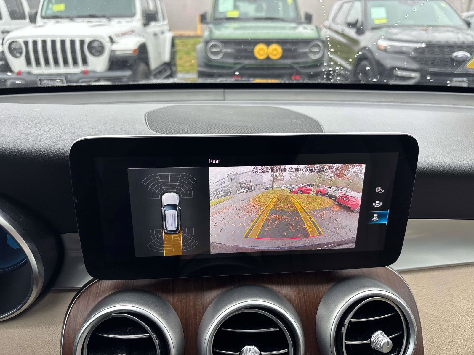 Used 2021 Mercedes-Benz GLC 300 4MATIC image 25