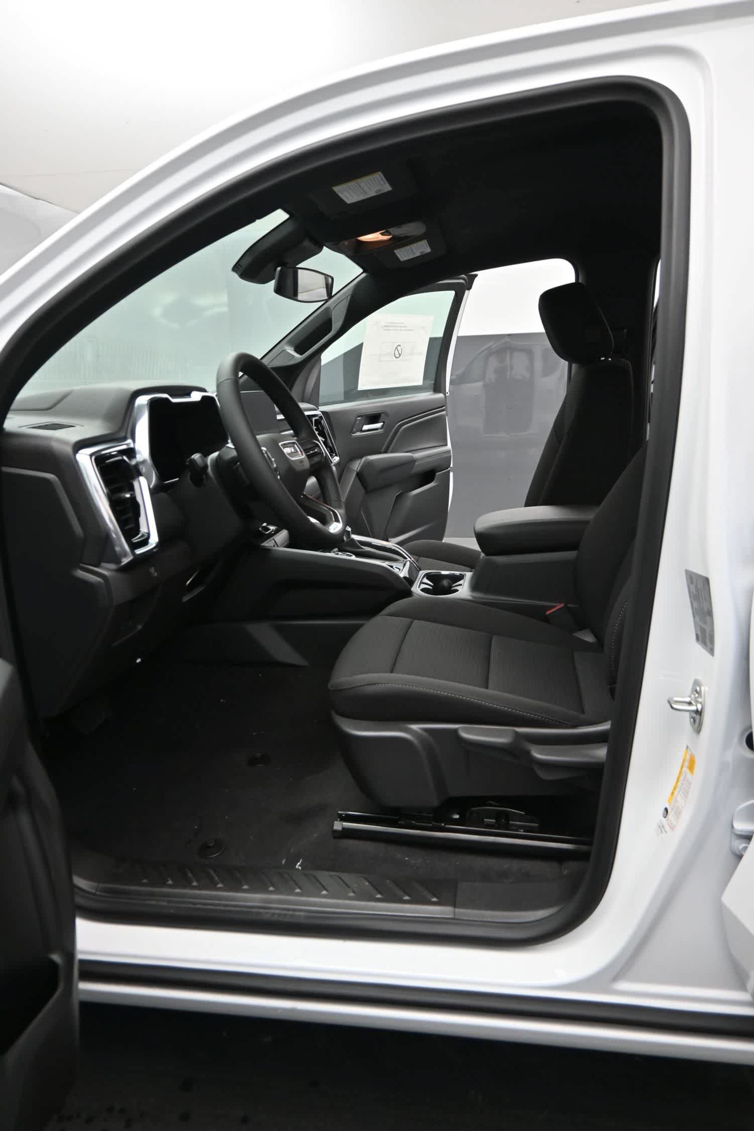 New 2026 GMC Canyon Elevation AWD/4WD image 17