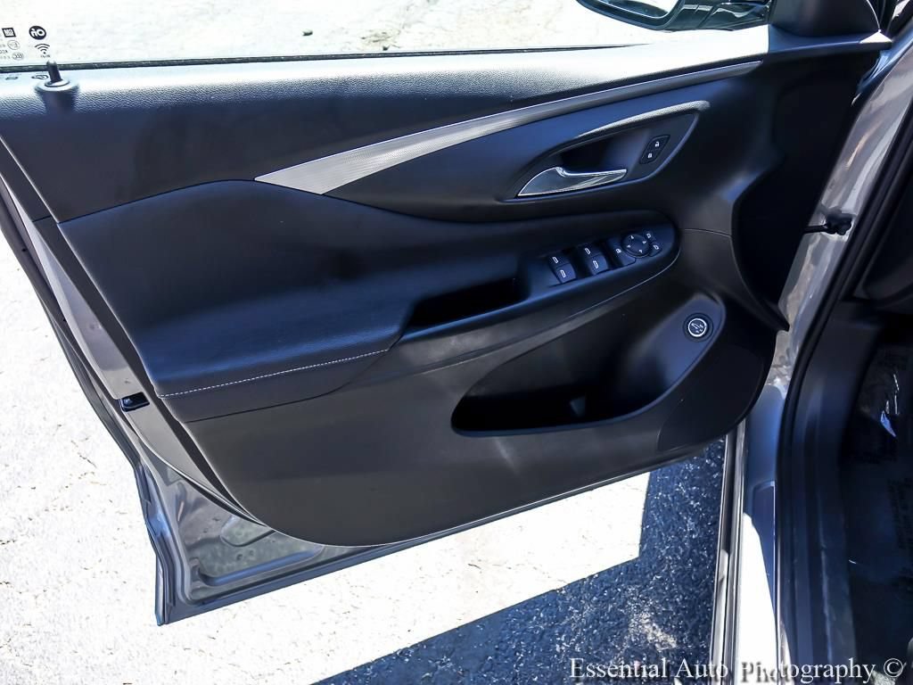 Used 2025 Buick Envista Sport Touring FWD image 22