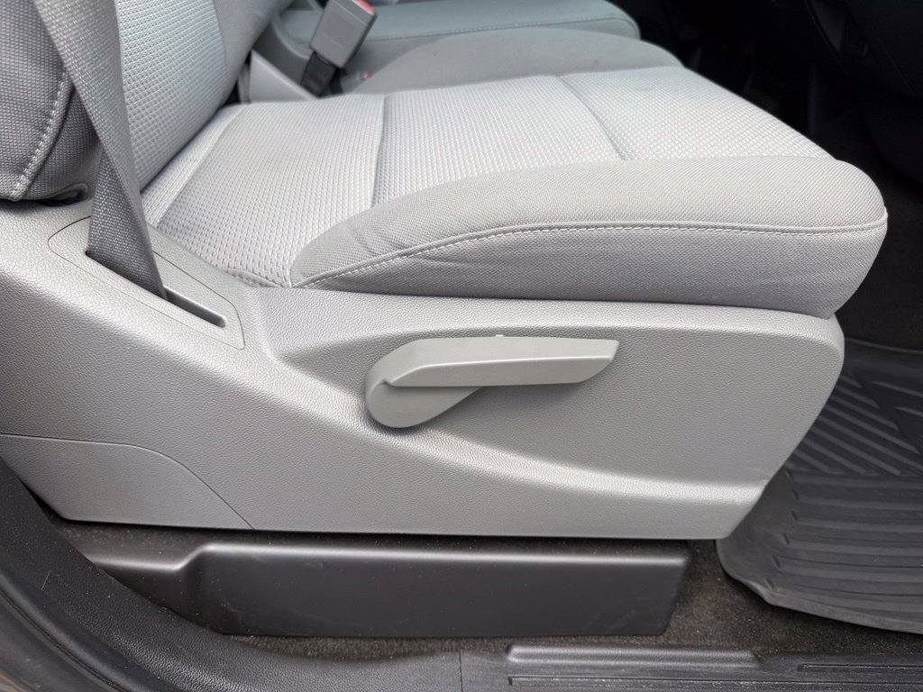 Used 2015 GMC Sierra 3500 2WD Double Cab w/ Sierra Convenience Package image 31