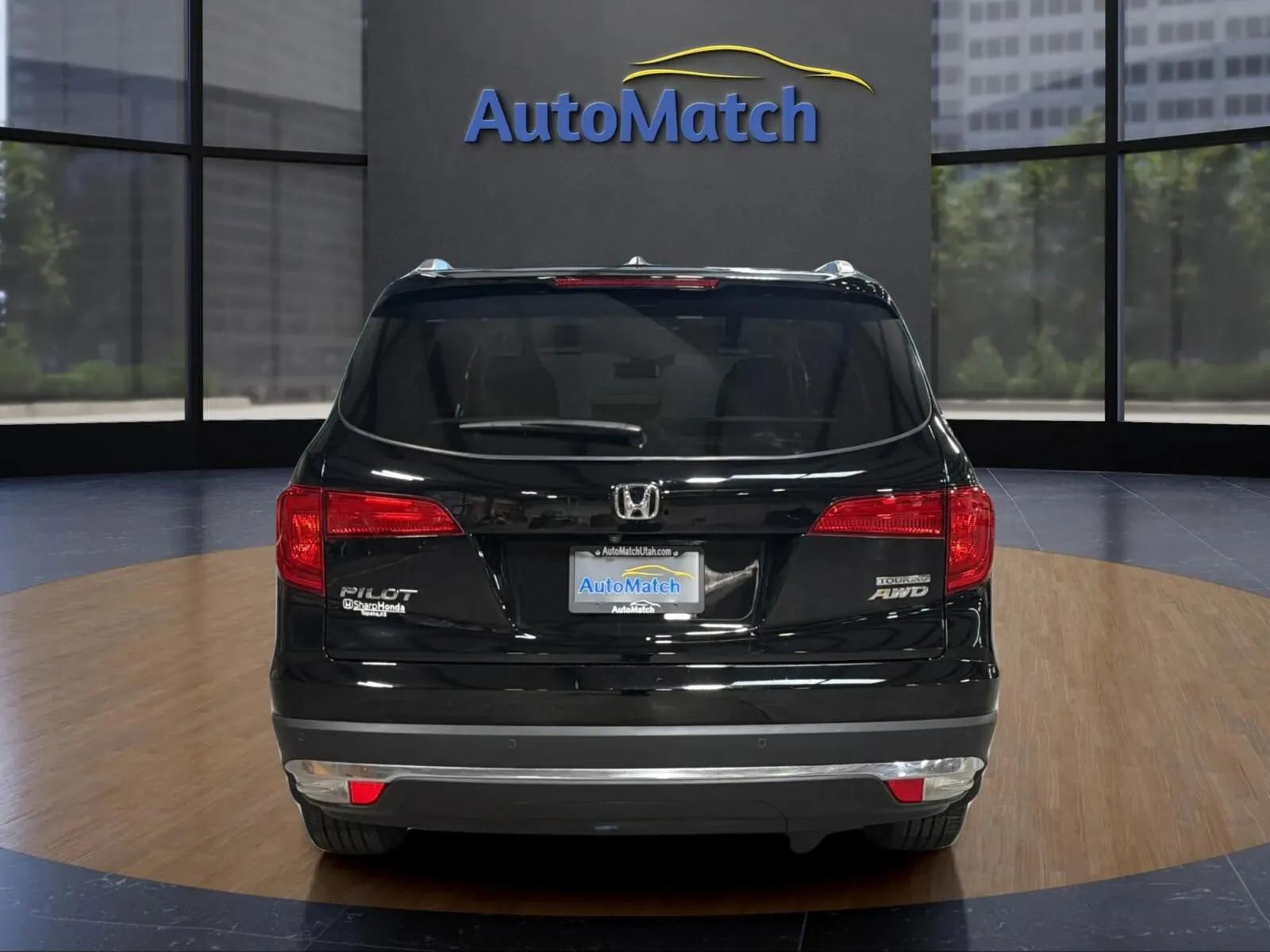 Used 2018 Honda Pilot Touring image 9