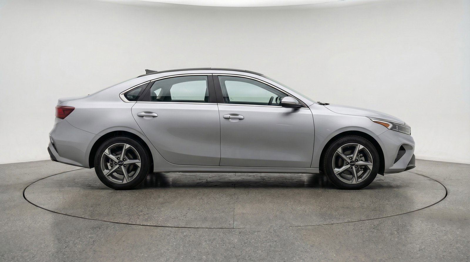 Used 2025 Kia K4 LXS image 11