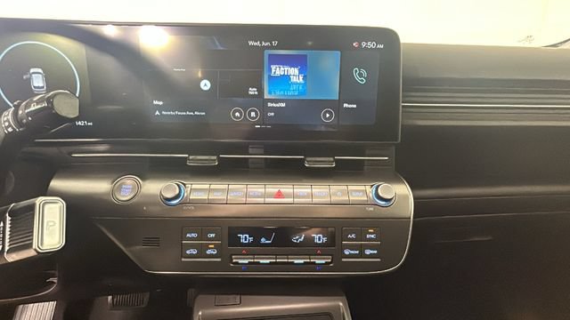 Certified 2025 Hyundai Kona SEL AWD/4WD image 24