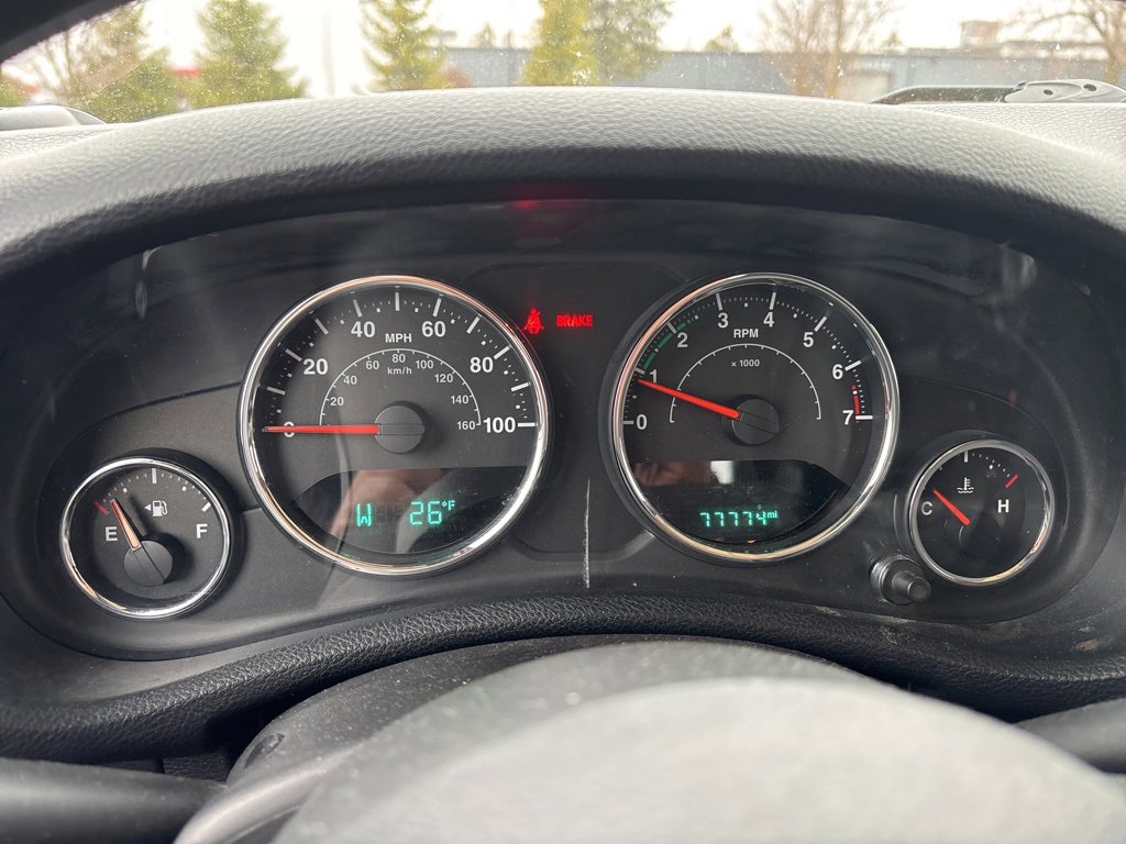 Used 2015 Jeep Wrangler Sport image 12