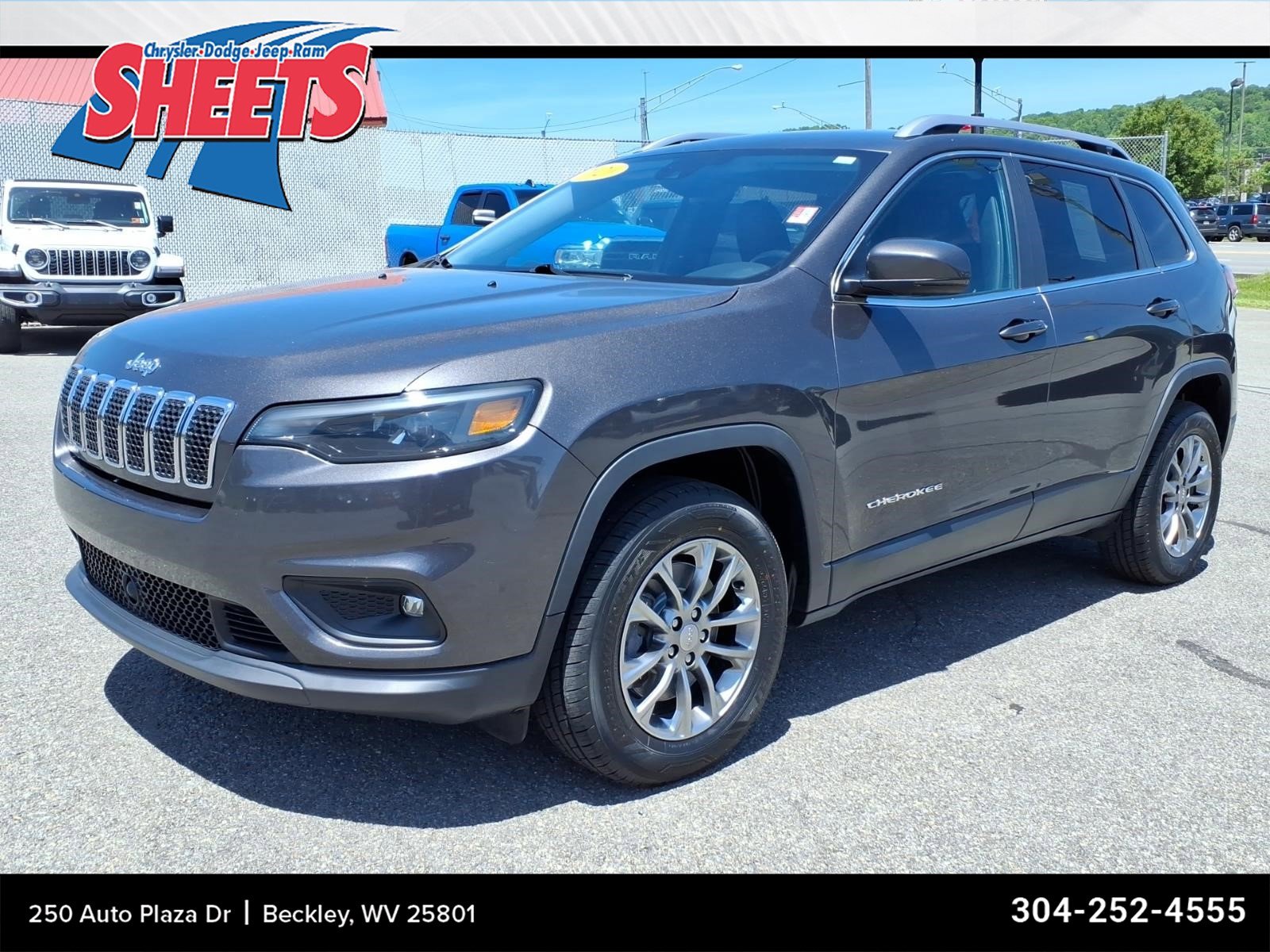 Used 2020 Jeep Cherokee Latitude Lux w/ Trailer Tow Group AWD/4WD video 1