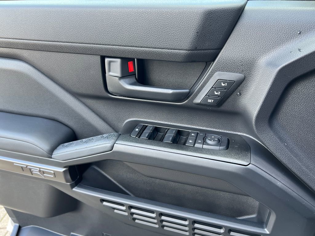 New 2026 Toyota 4Runner TRD Off-Road Premium AWD/4WD image 13