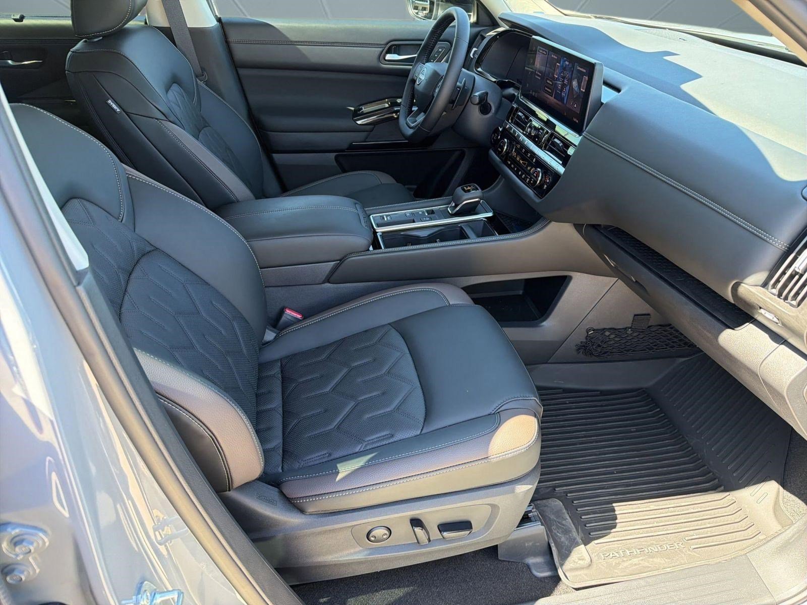 New 2026 Nissan Pathfinder Platinum image 30