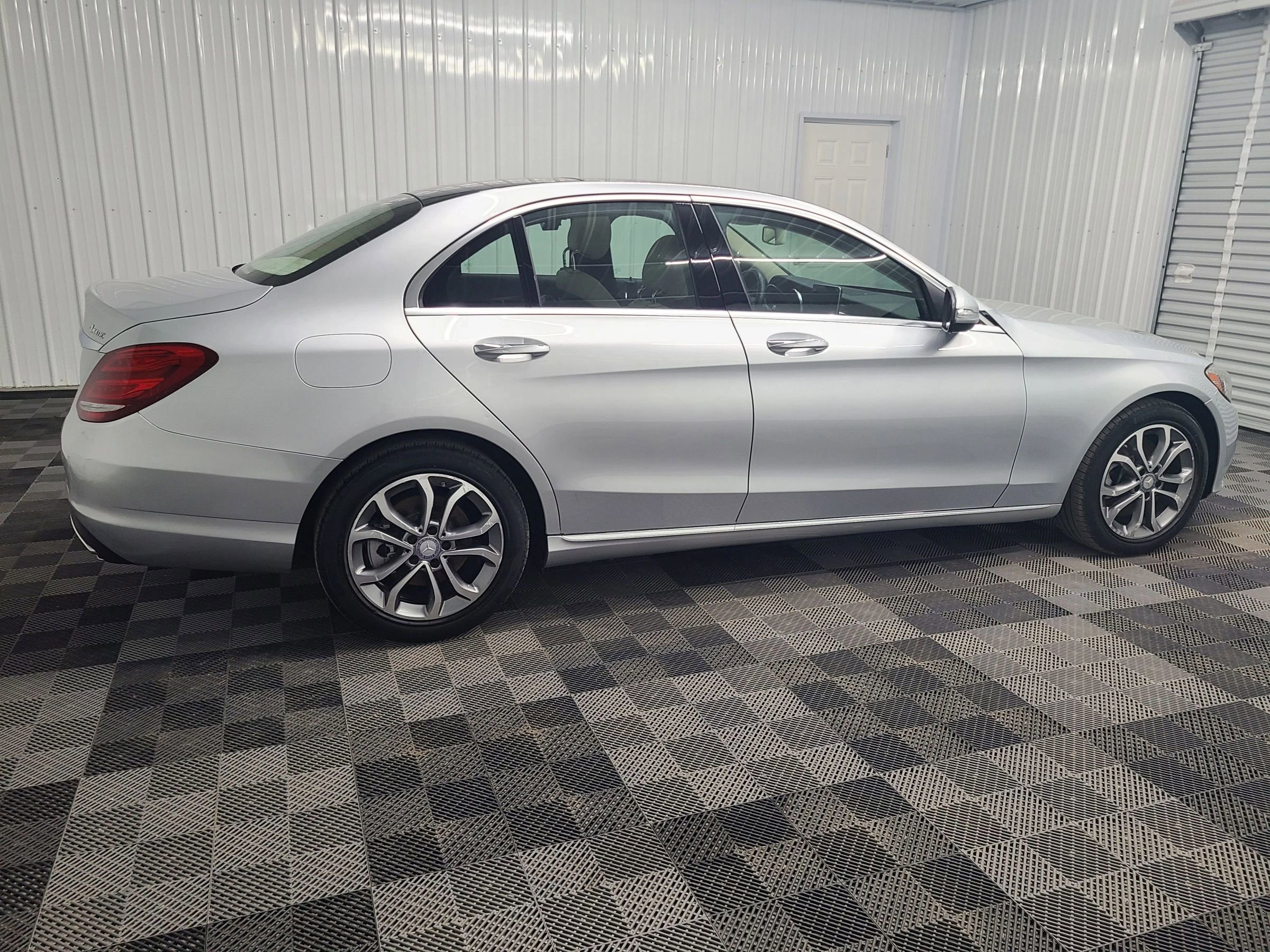 Used 2016 Mercedes-Benz C 300 4MATIC Sedan image 12
