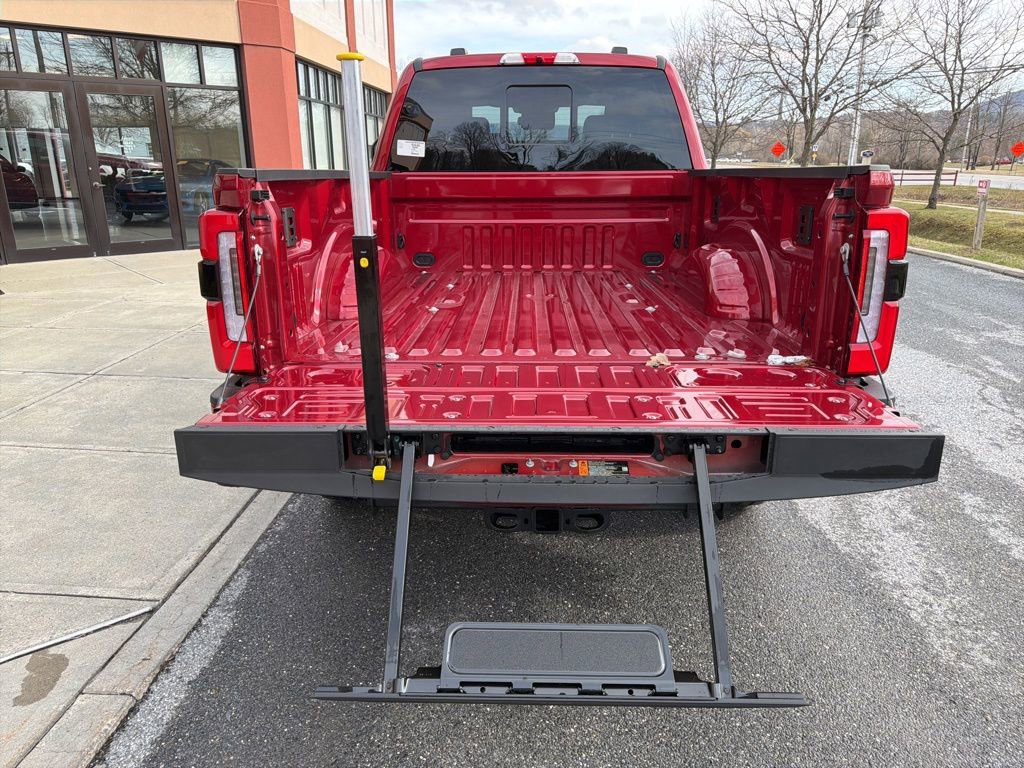 New 2026 Ford F250 Platinum w/ FX4 Off-Road Package image 24