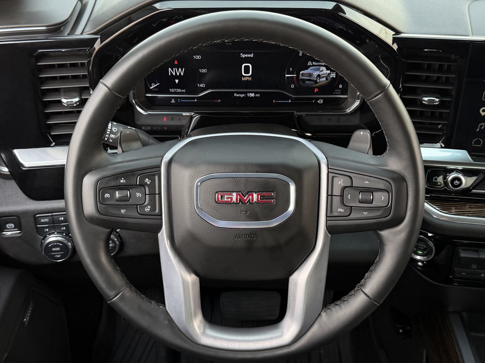 Used 2025 GMC Sierra 1500 Elevation w/ Elevation Premium Package AWD/4WD image 16
