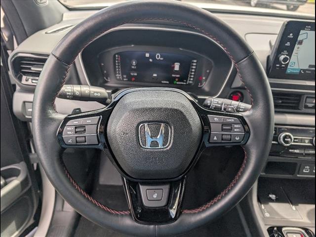 Used 2025 Honda Pilot Black Edition image 8