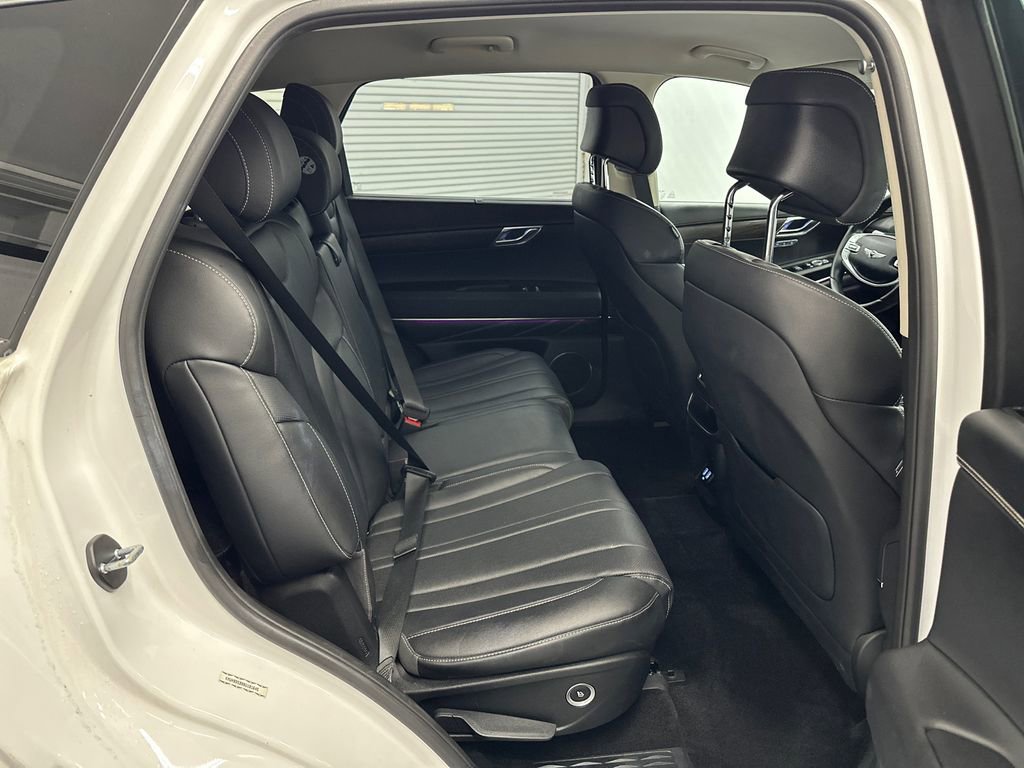 Used 2024 Genesis GV80 2.5T AWD/4WD image 17