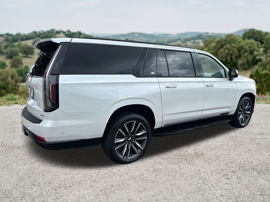 Used 2021 Cadillac Escalade ESV Sport RWD image 9