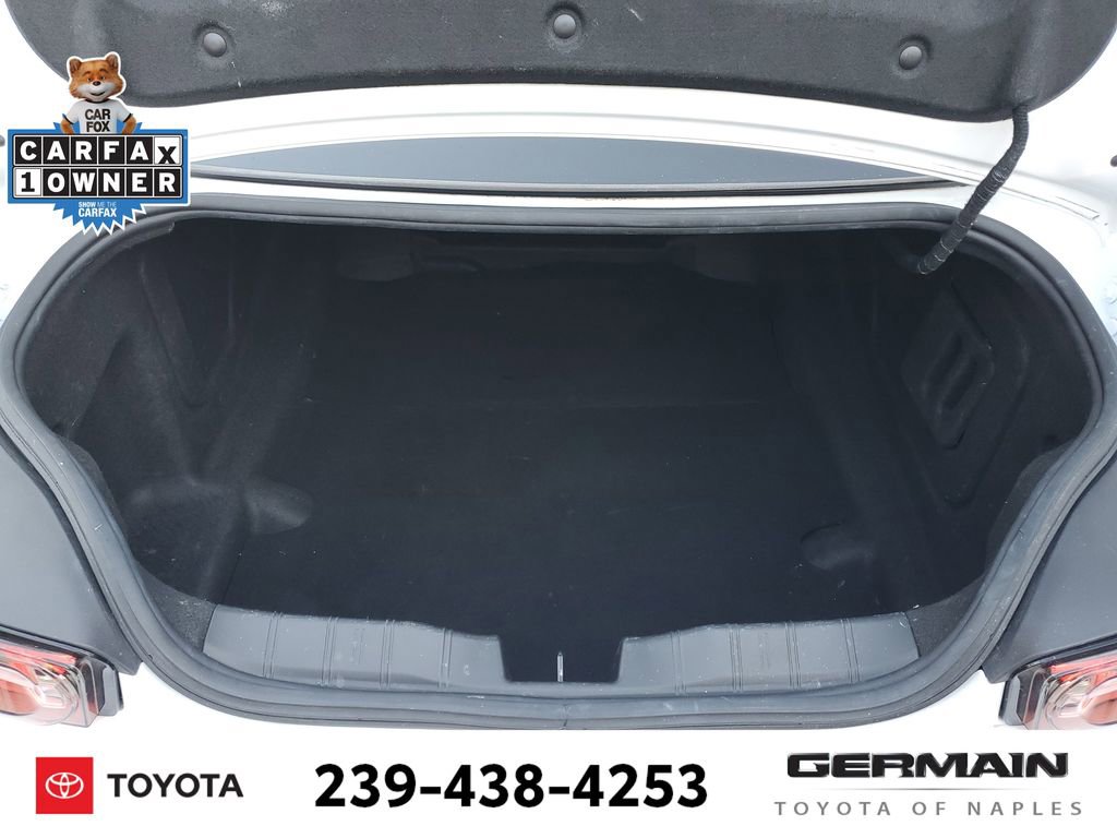 Used 2024 Chevrolet Camaro LT w/ RS Package image 24
