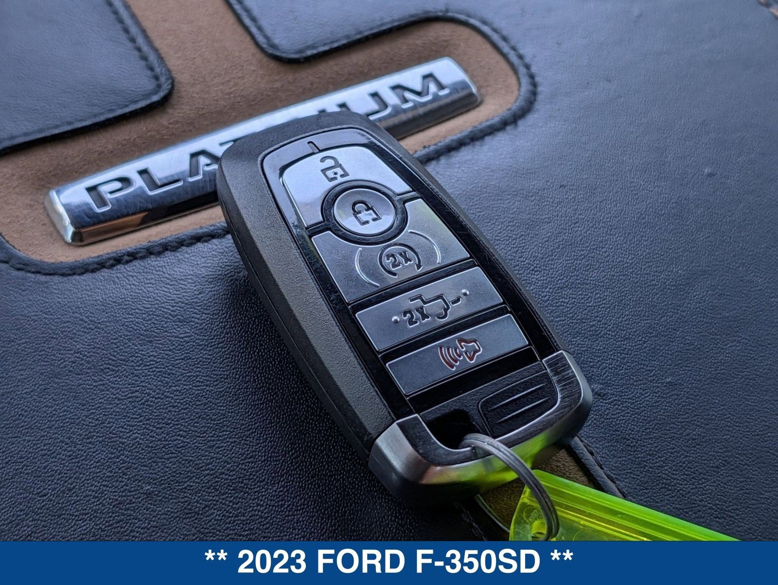 Certified 2023 Ford F350 Platinum w/ FX4 Off-Road Package image 34