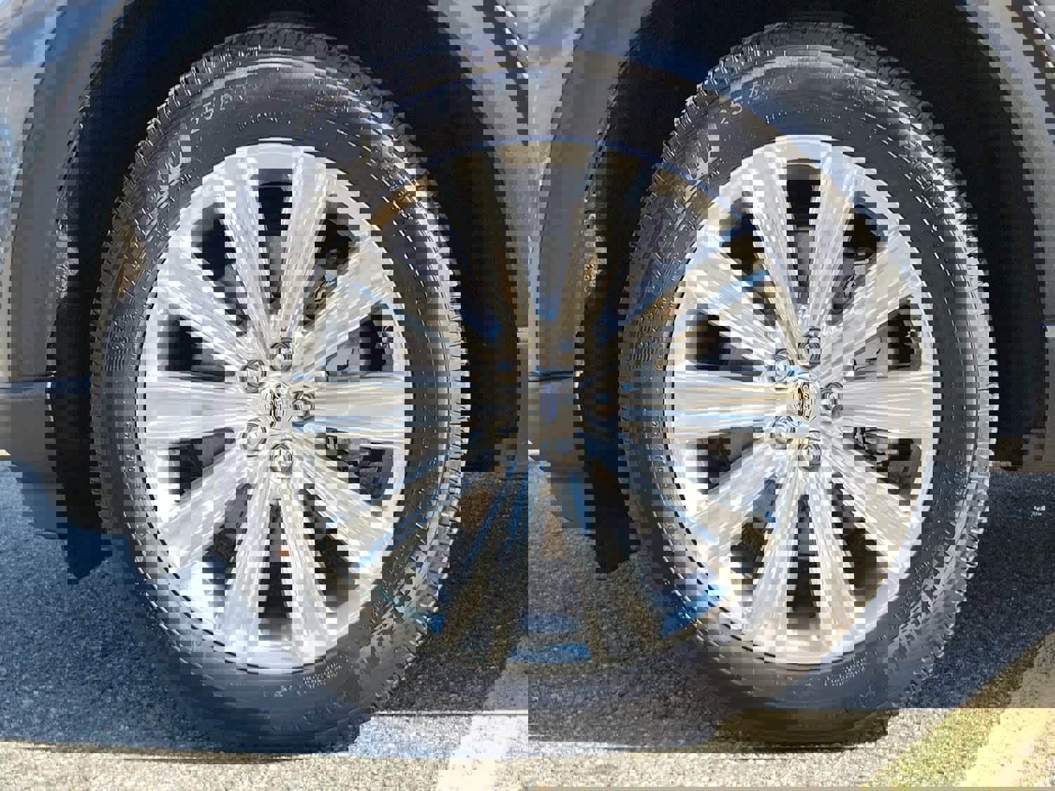 Used 2023 Ford Explorer Limited w/ Hybrid Equipment Group 310A image 6