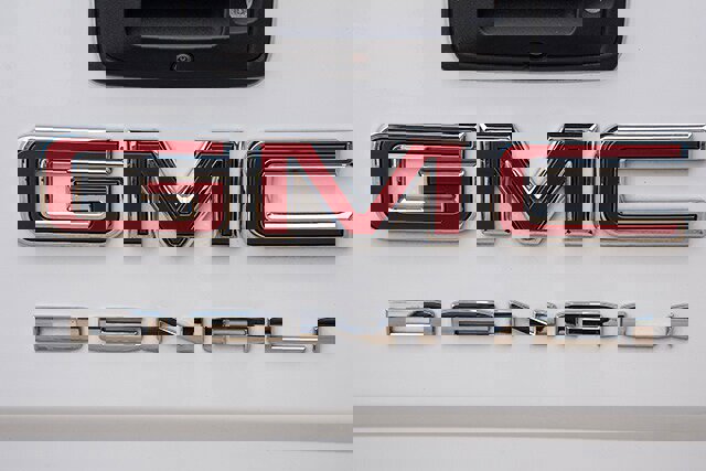 Used 2021 GMC Canyon Denali image 17