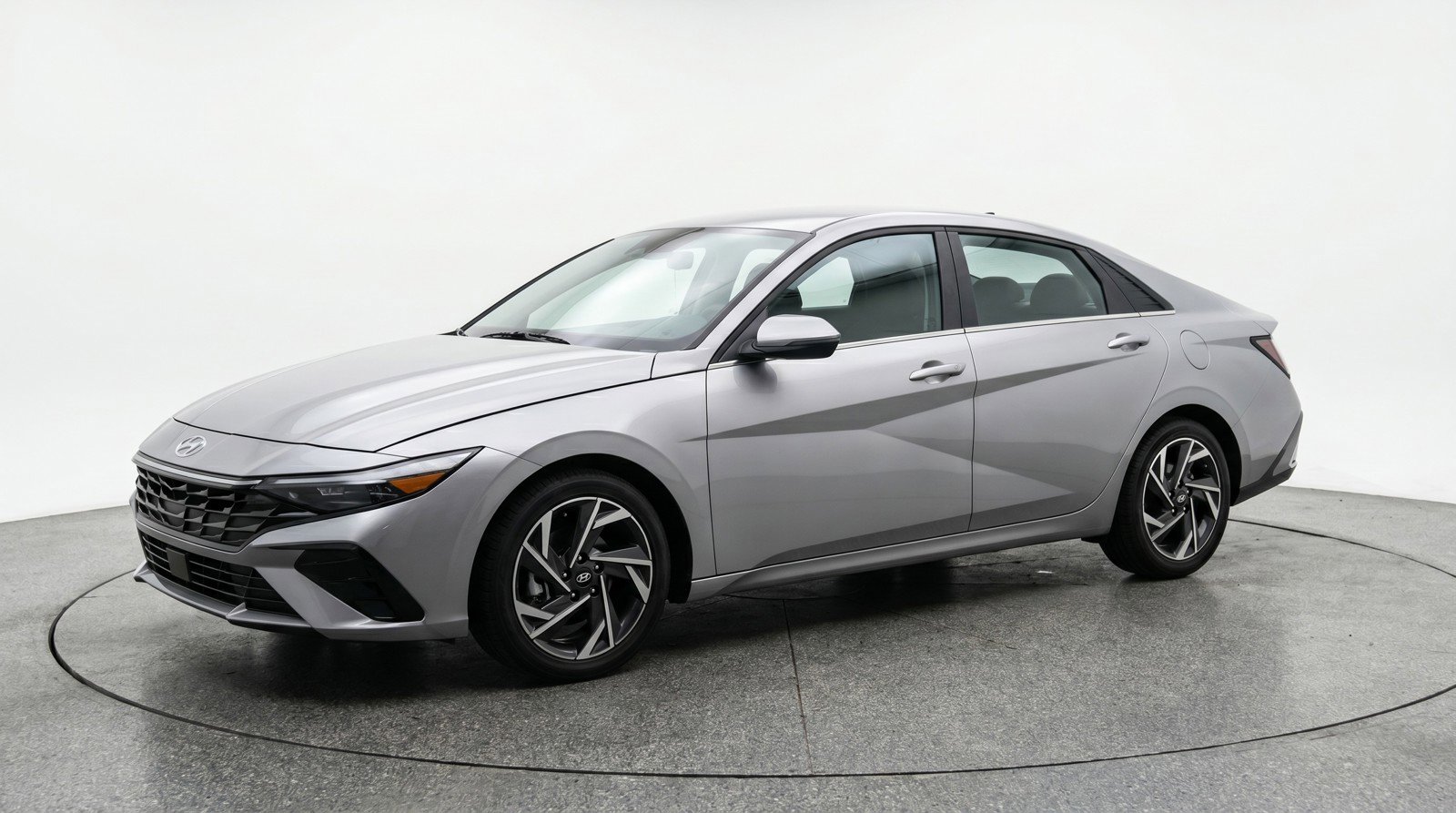 Used 2025 Hyundai Elantra SEL FWD image 3