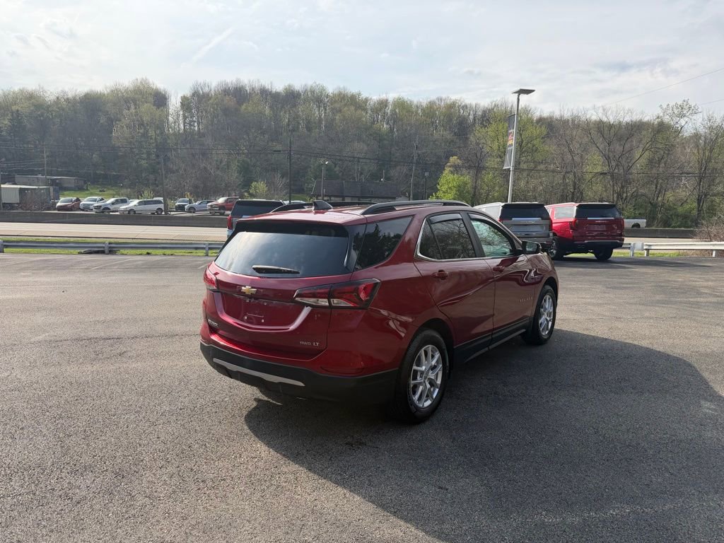 Used 2023 Chevrolet Equinox LT image 3