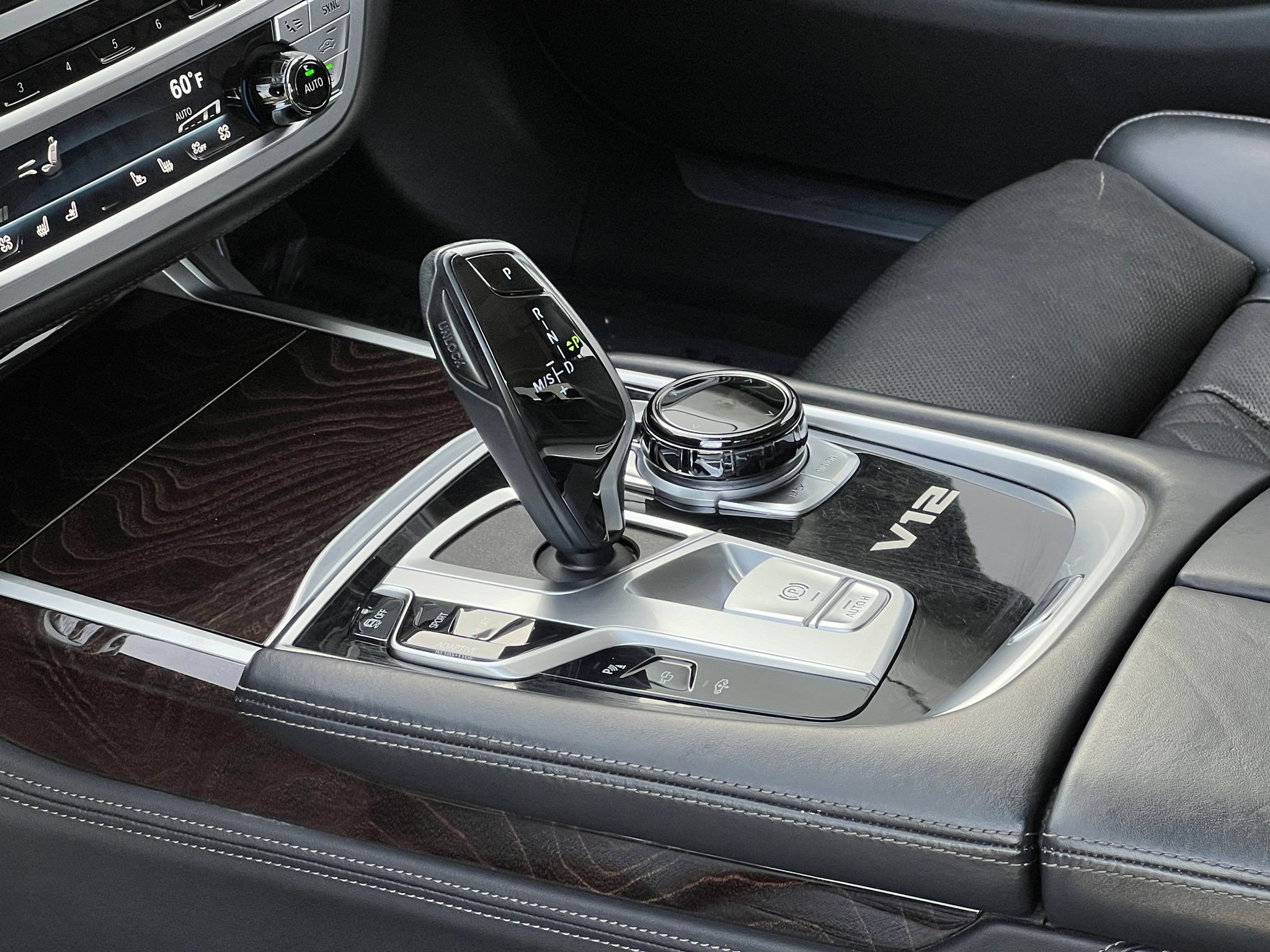 Used 2021 BMW M760i xDrive AWD/4WD image 37