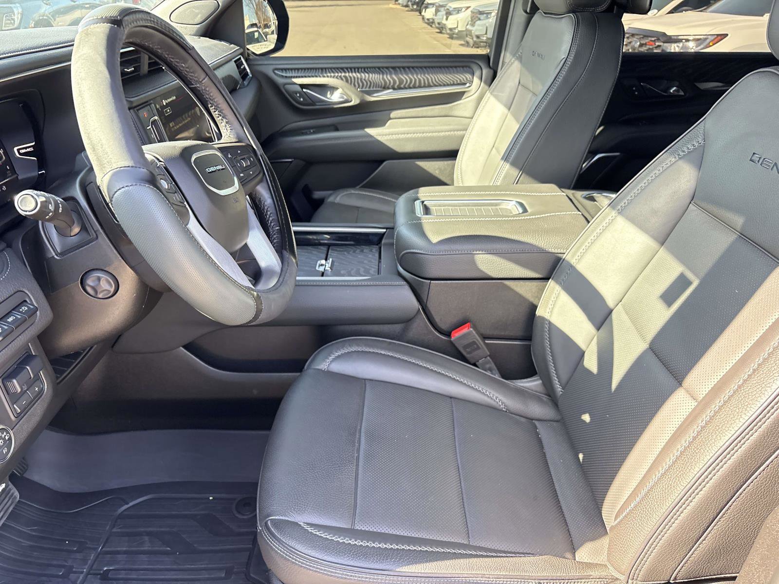 Certified 2024 GMC Yukon XL Denali w/ Advanced Technology Package image 25