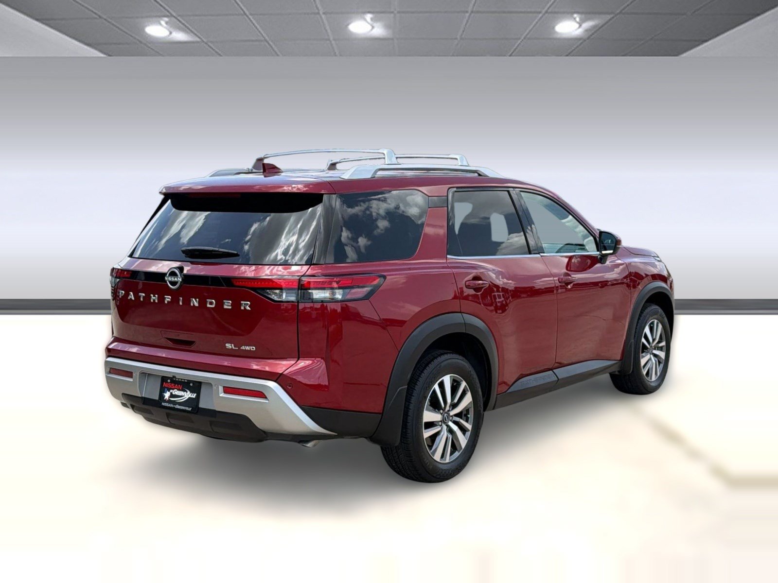 Used 2025 Nissan Pathfinder SL AWD/4WD image 9