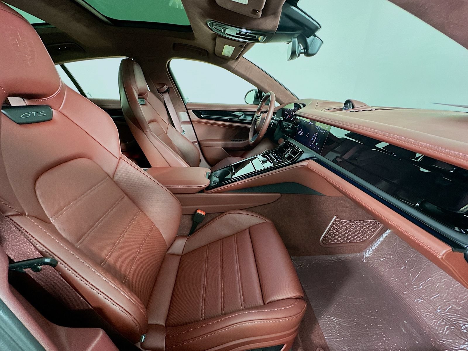 New 2026 Porsche Panamera GTS AWD/4WD image 44