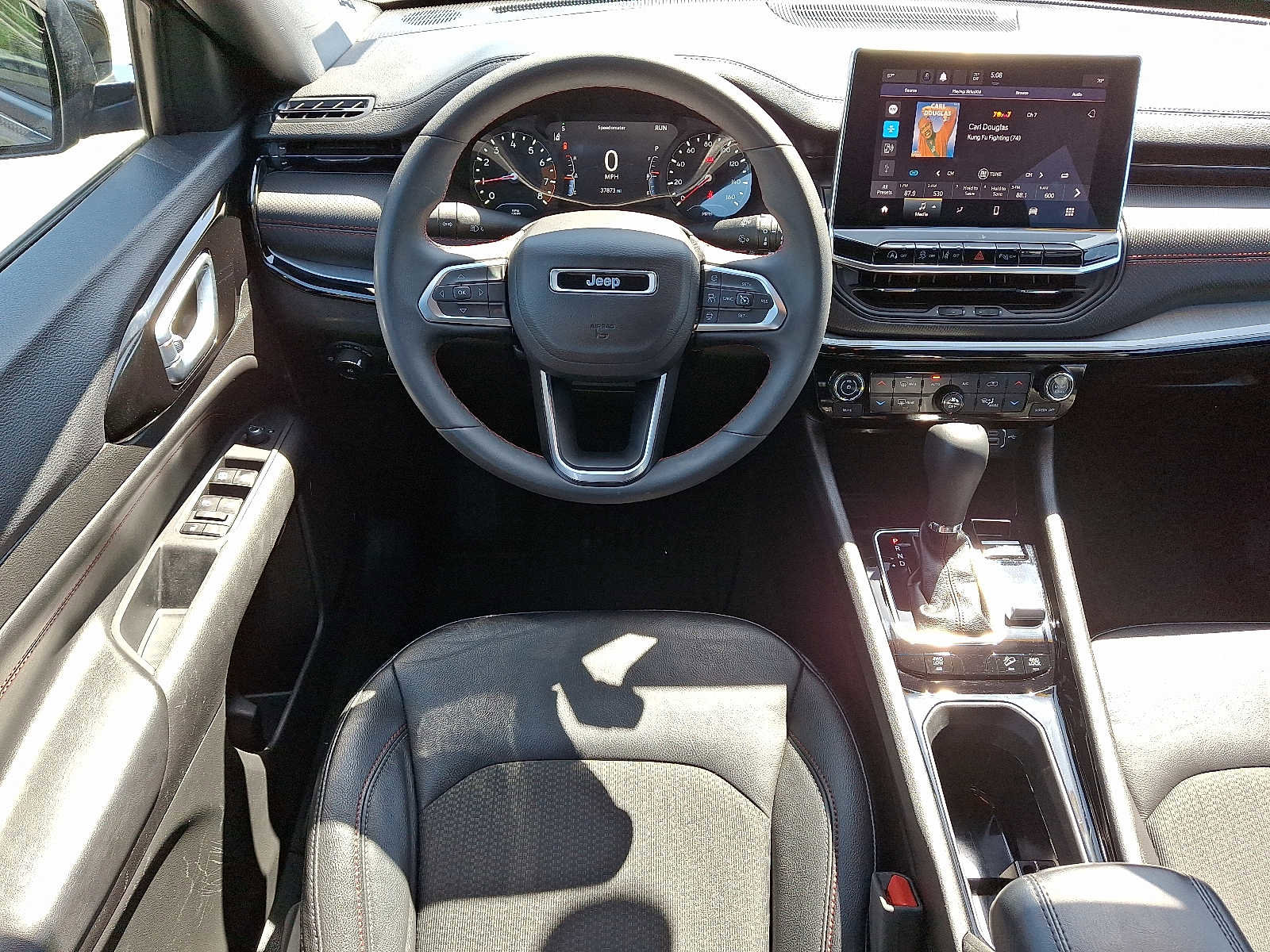 Used 2024 Jeep Compass Trailhawk image 13