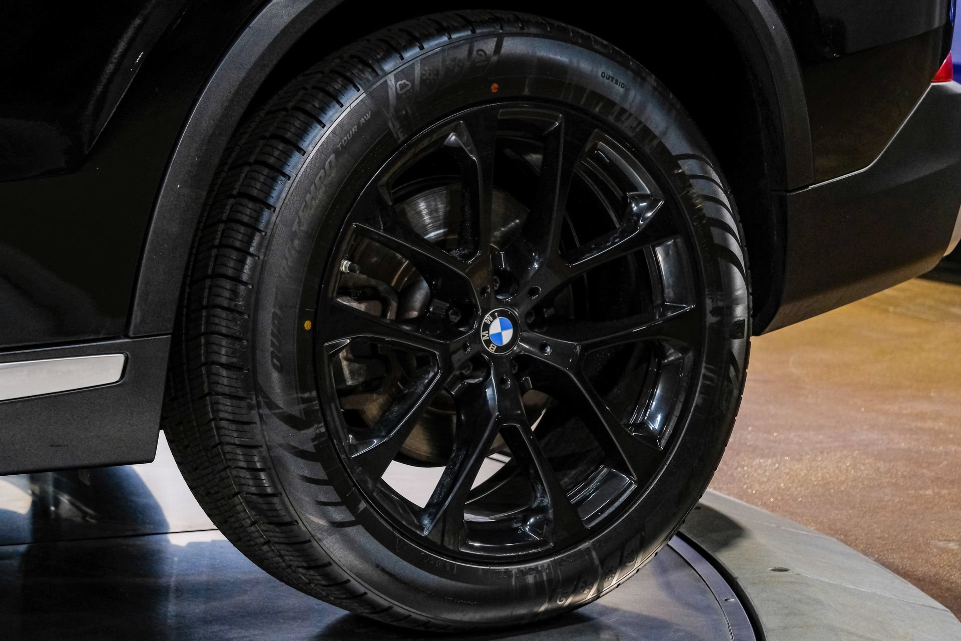 Used 2023 BMW X5 xDrive40i AWD/4WD image 61