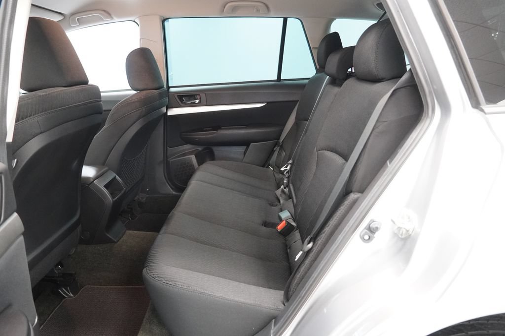 Used 2012 Subaru Outback 2.5i Premium w/ All-Weather Pkg AWD/4WD image 26