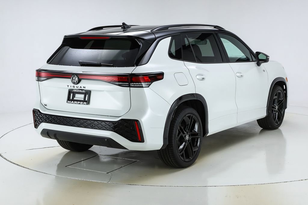 New 2026 Volkswagen Tiguan SE R-Line image 48