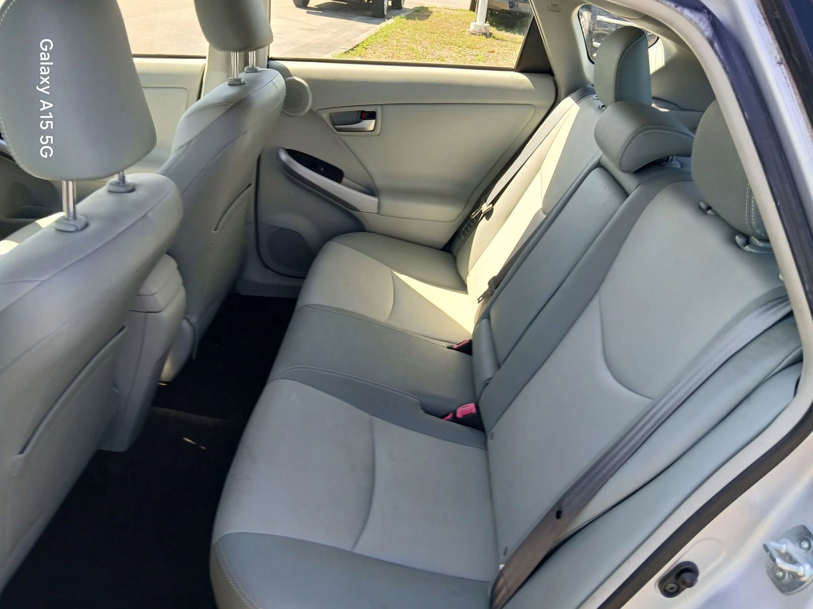 Used 2015 Toyota Prius Four image 13