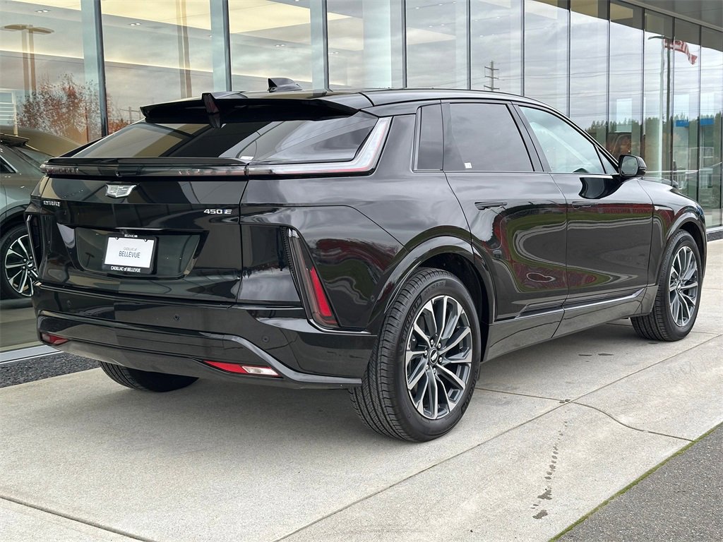 Used 2025 Cadillac Lyriq Sport image 5