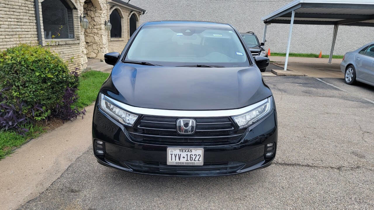 Used 2024 Honda Odyssey EX-L image 3