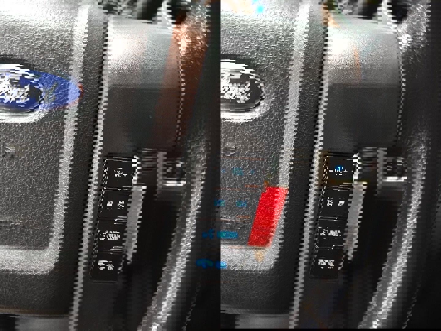 Used 2014 Ford F150 XLT w/ XLT Chrome Package image 13