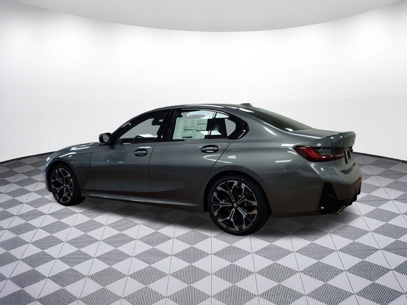 Used 2026 BMW 330i xDrive Sedan w/ M Sport Package AWD/4WD image 3