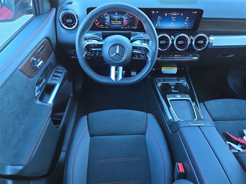 New 2026 Mercedes-Benz GLB 250 4MATIC image 13