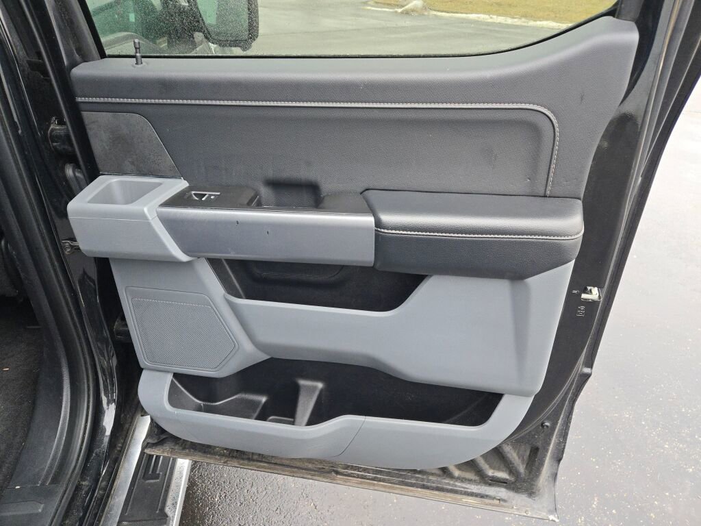 Used 2024 Ford F150 XLT w/ Mobile Office Package image 9