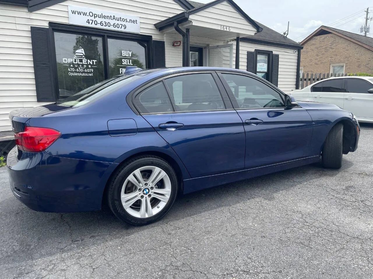 Used 2016 BMW 328i Sedan RWD image 10