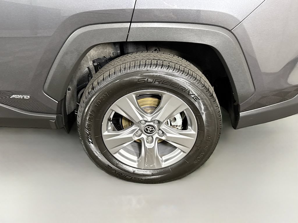 Used 2023 Toyota RAV4 XLE AWD/4WD image 33