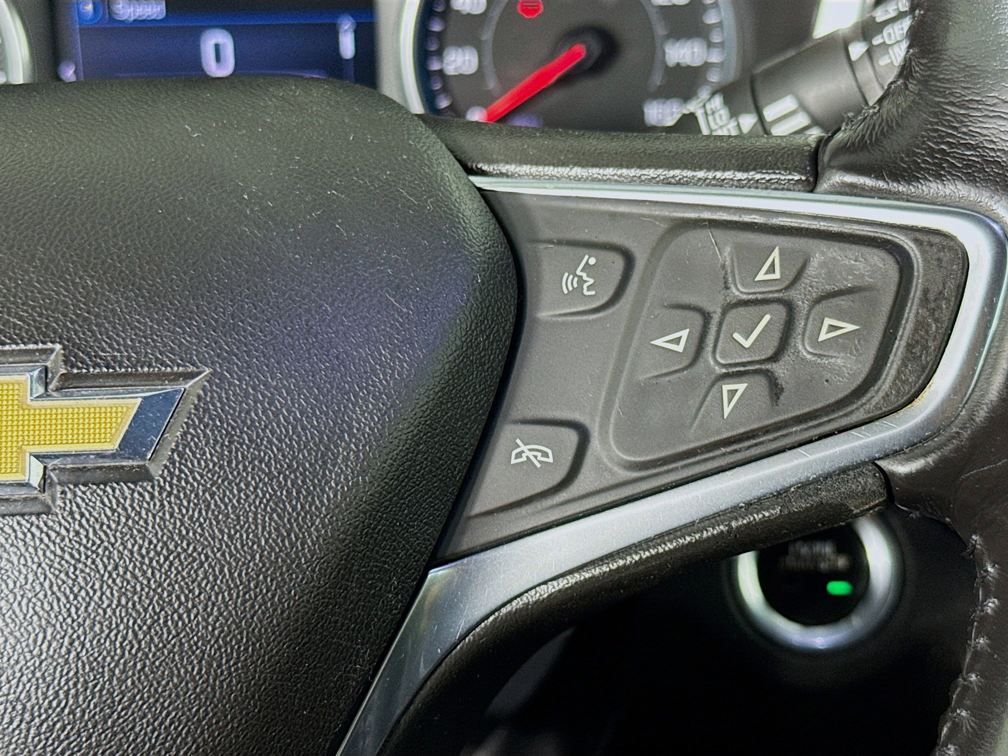 Used 2019 Chevrolet Equinox LT image 14