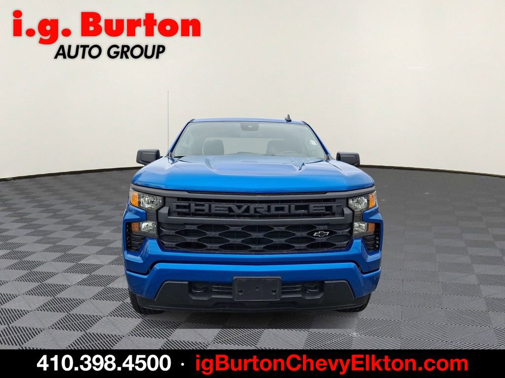 Used 2024 Chevrolet Silverado 1500 Custom w/ LPO, Dark Essentials Package image 2