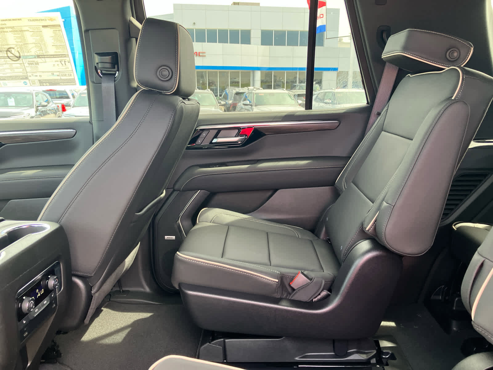 New 2026 Chevrolet Tahoe Premier AWD/4WD image 37
