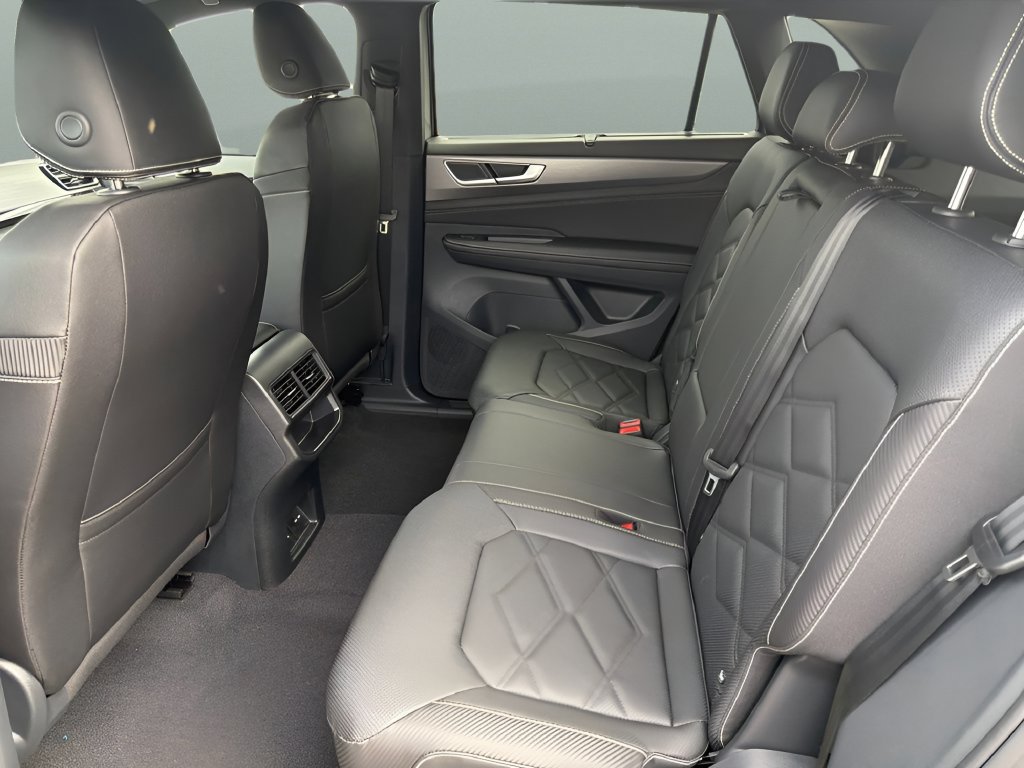 New 2026 Volkswagen Atlas Cross Sport SE AWD/4WD image 17