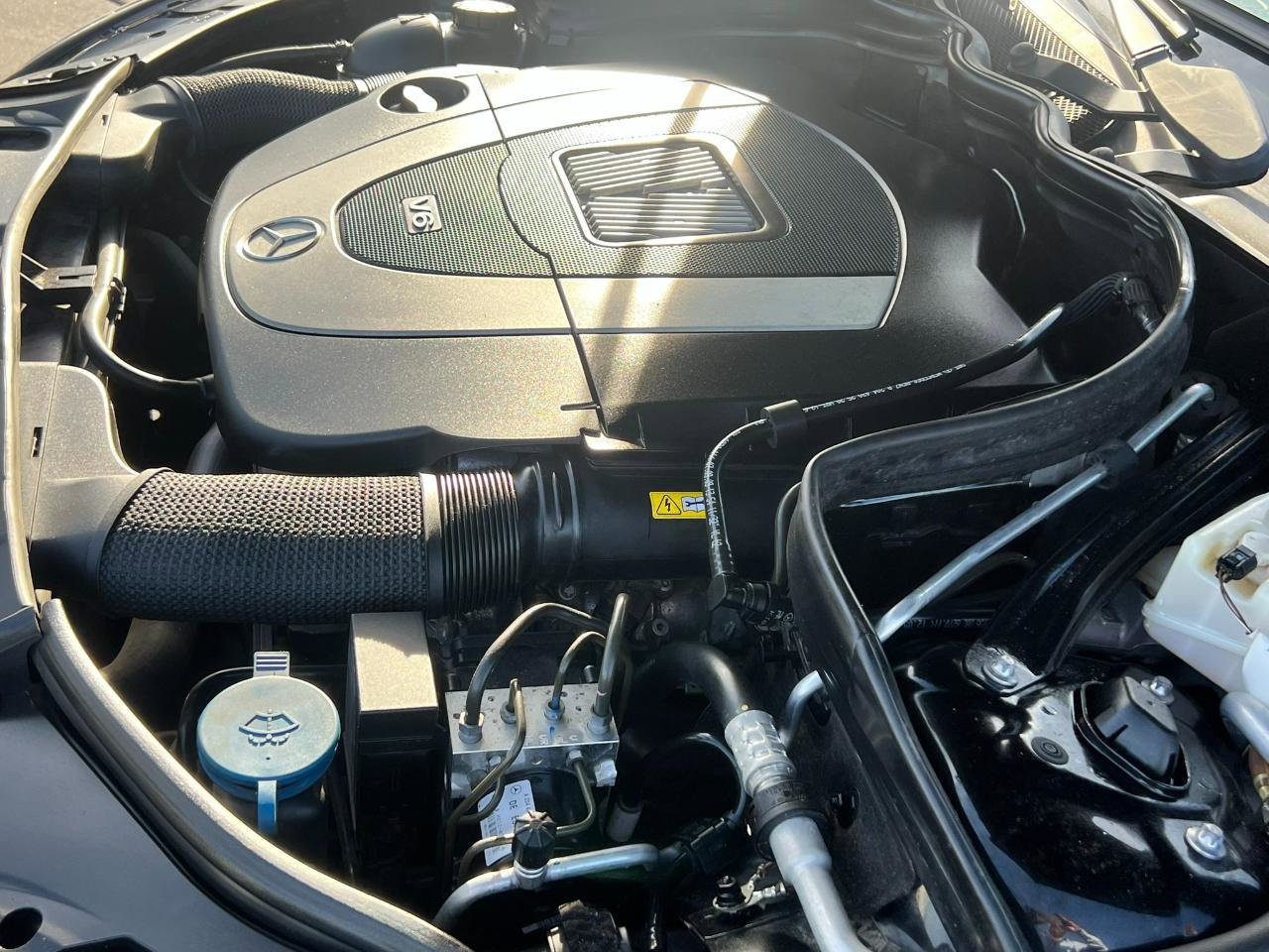 Used 2010 Mercedes-Benz C 300 Sedan image 37