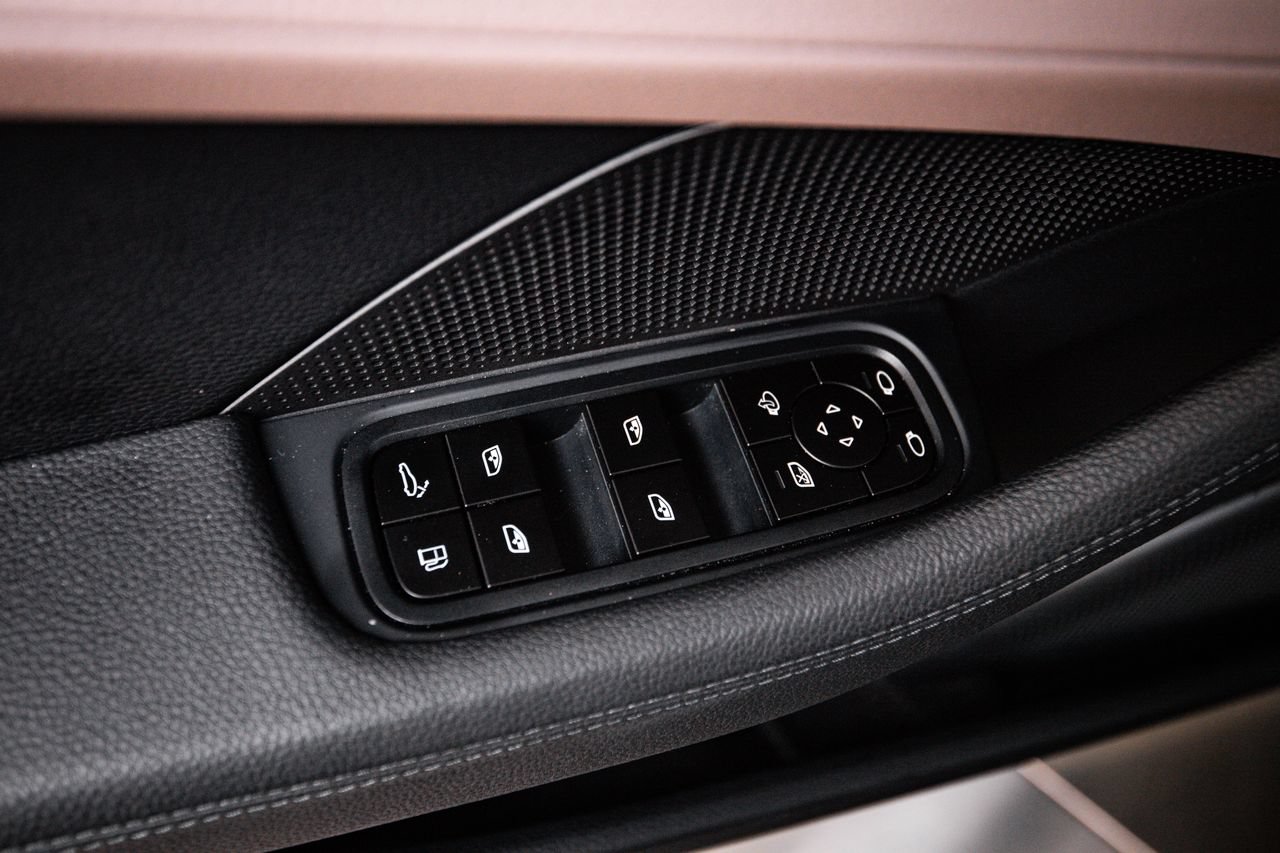 Certified 2026 Porsche Panamera 4 E-Hybrid AWD/4WD image 22