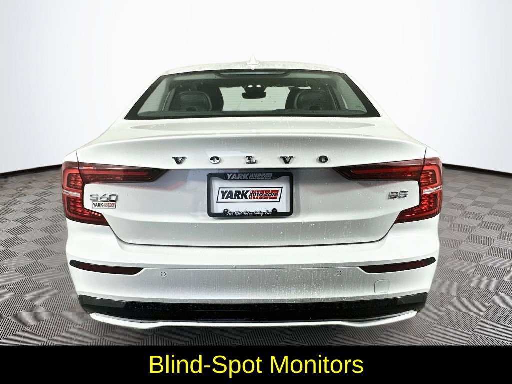 Used 2024 Volvo S60 B5 Core FWD image 9