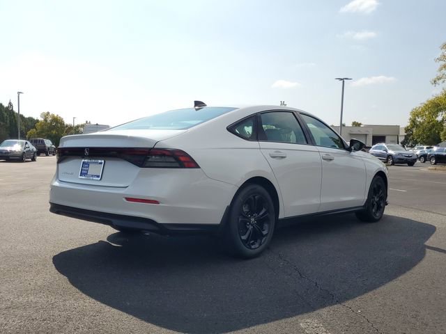 Used 2025 Honda Accord SE image 4