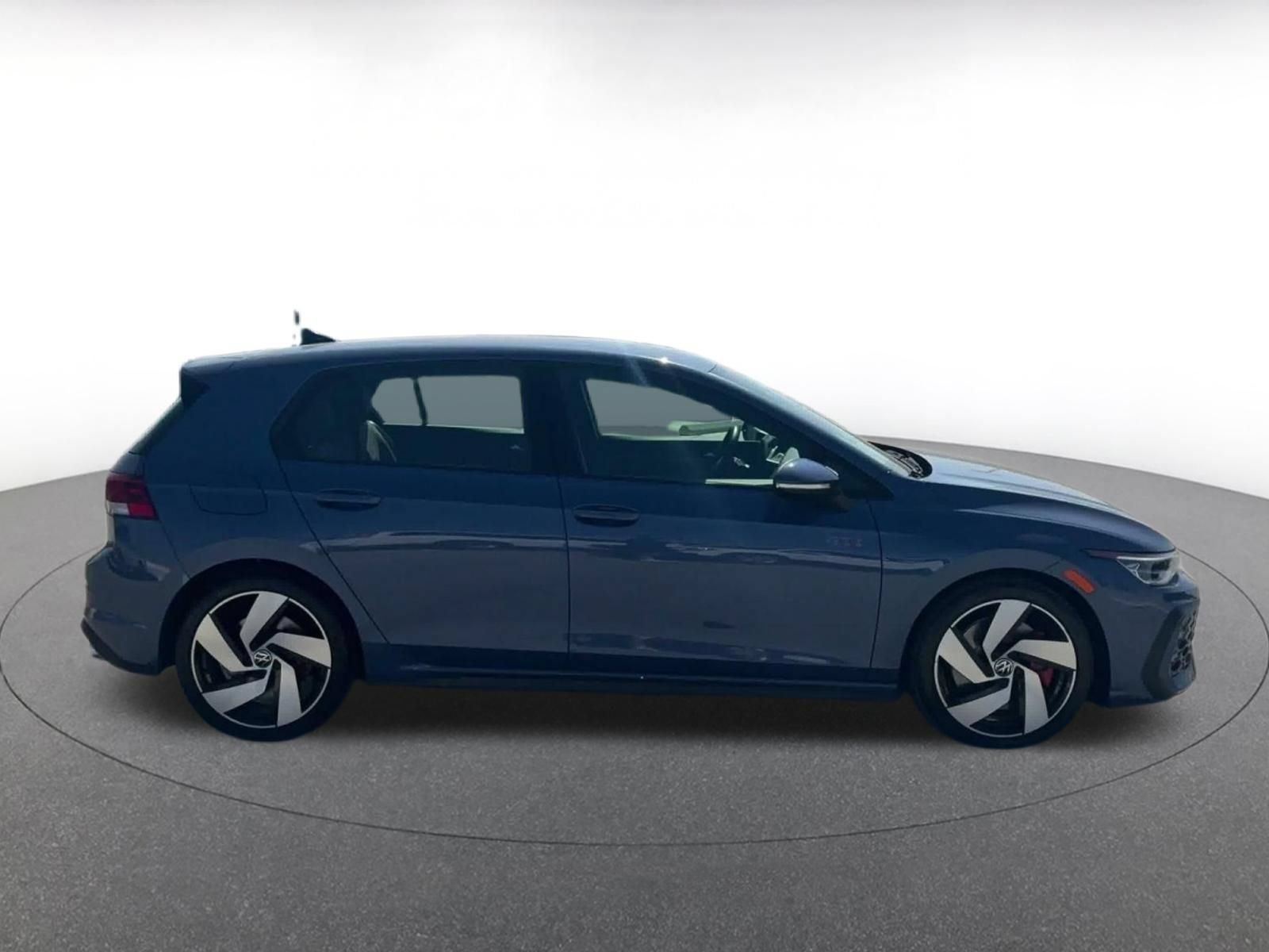 Used 2026 Volkswagen Golf S FWD image 13